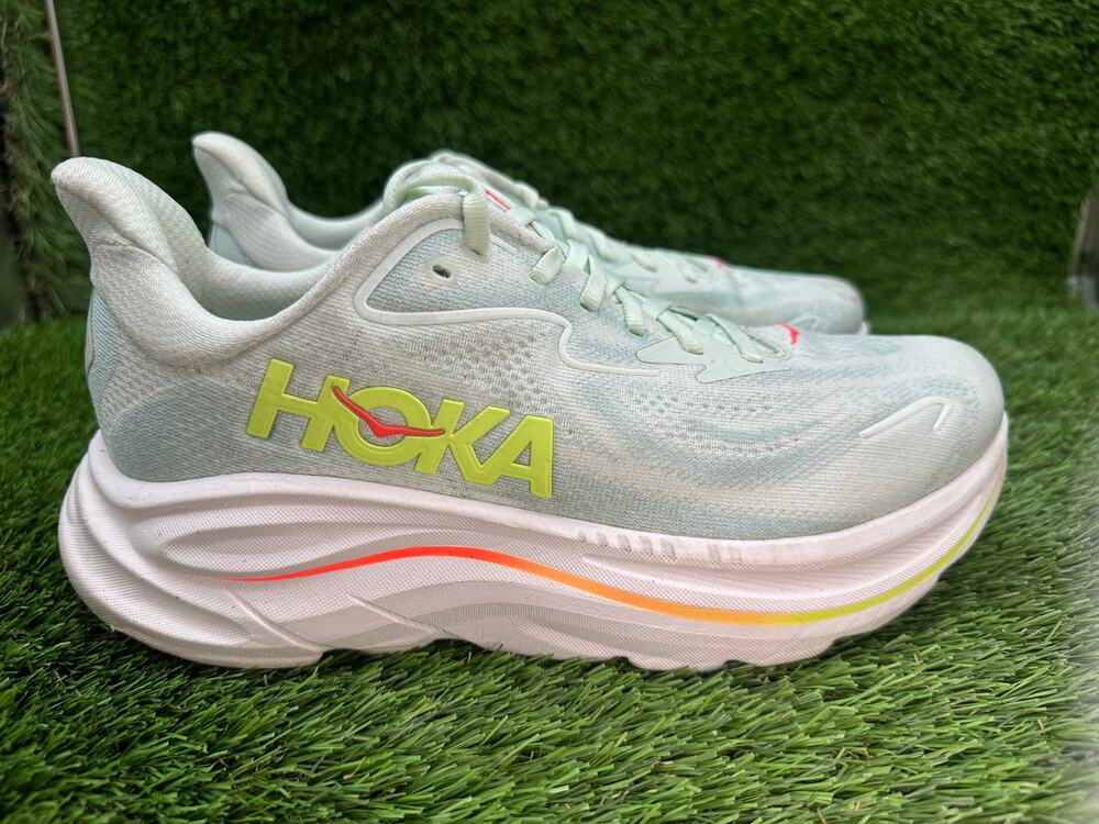 Hoka One One Clifton 10 1162031-SLSSN Athletic Sneaker Women's 9B Blue Jacquard